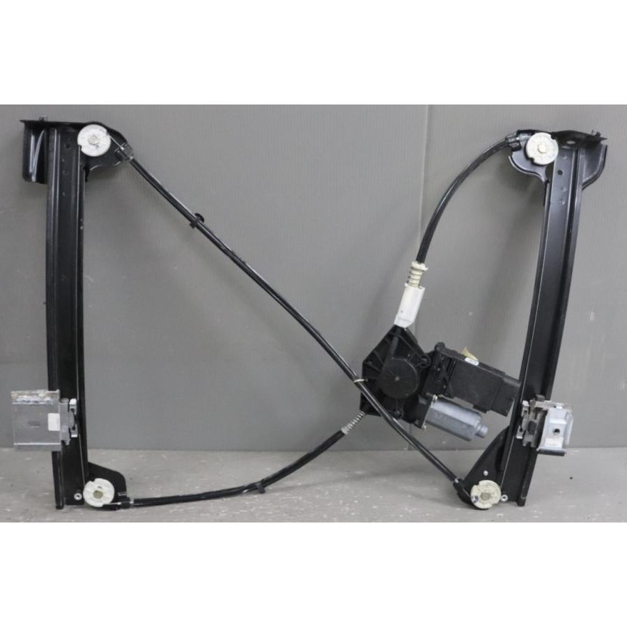 フォルクスワーゲン（Volkswagen） VW ニュービートル カブリオレ 右H