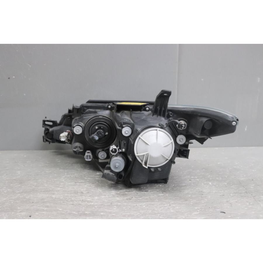 エスティマ ハイブリッド X 中期 (AHR20) 純正 コイト 右 HID ヘッド