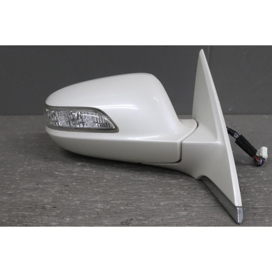 ホンダ（HONDA） レジェンド (KB1) 純正 破損無 動作保証 右
