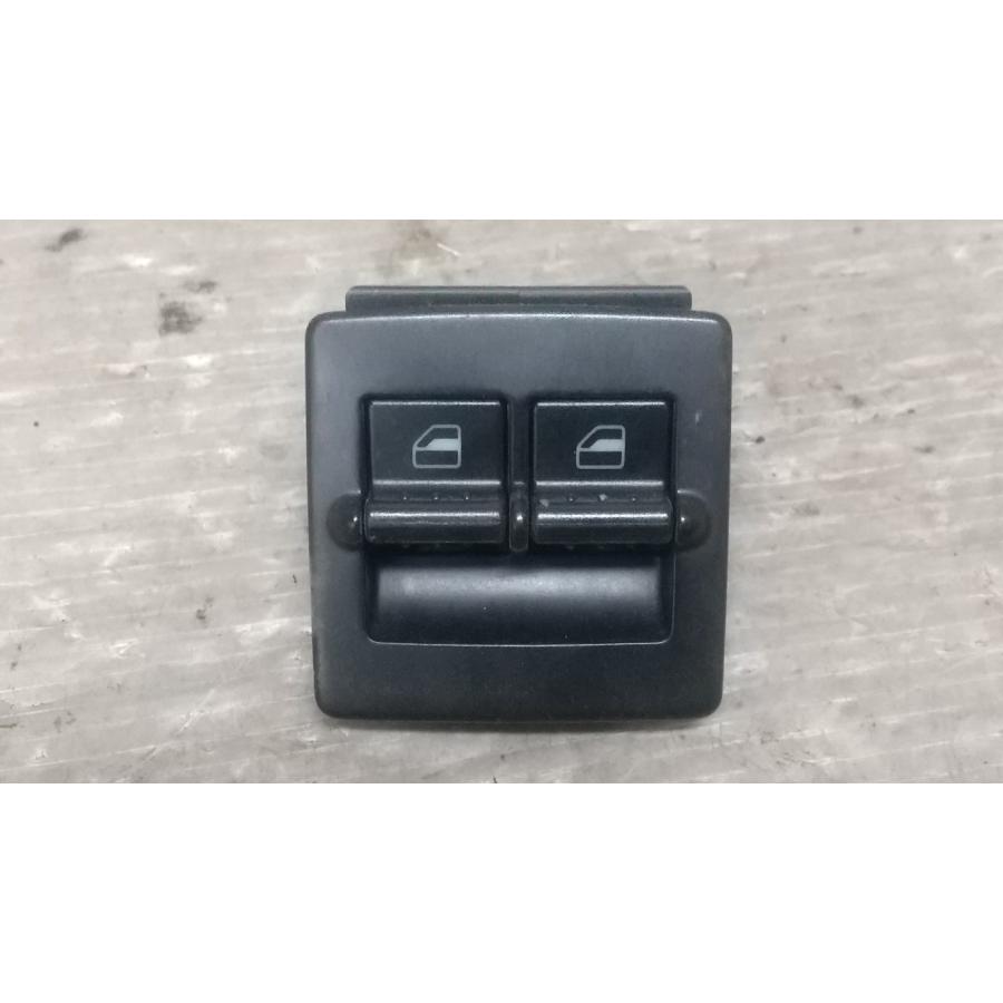 フォルクスワーゲン（Volkswagen） VW ニュービートル 2.0 右H 前期
