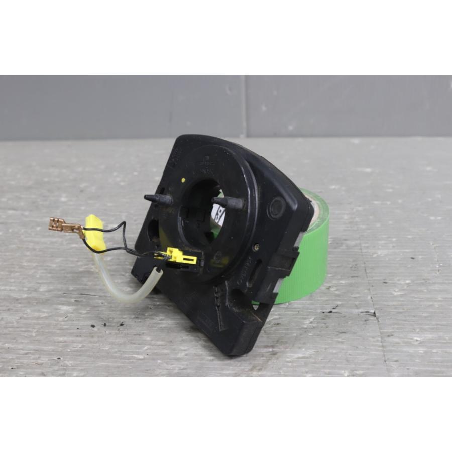 フォルクスワーゲン VW ニュービートル カブリオレ 右H 前期 (1Y