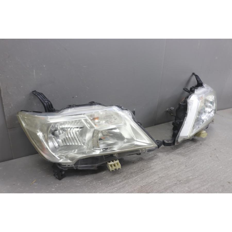 セレナ 日産 ハイウェイスター (FC26 C26) コイト ヘッドライト HID