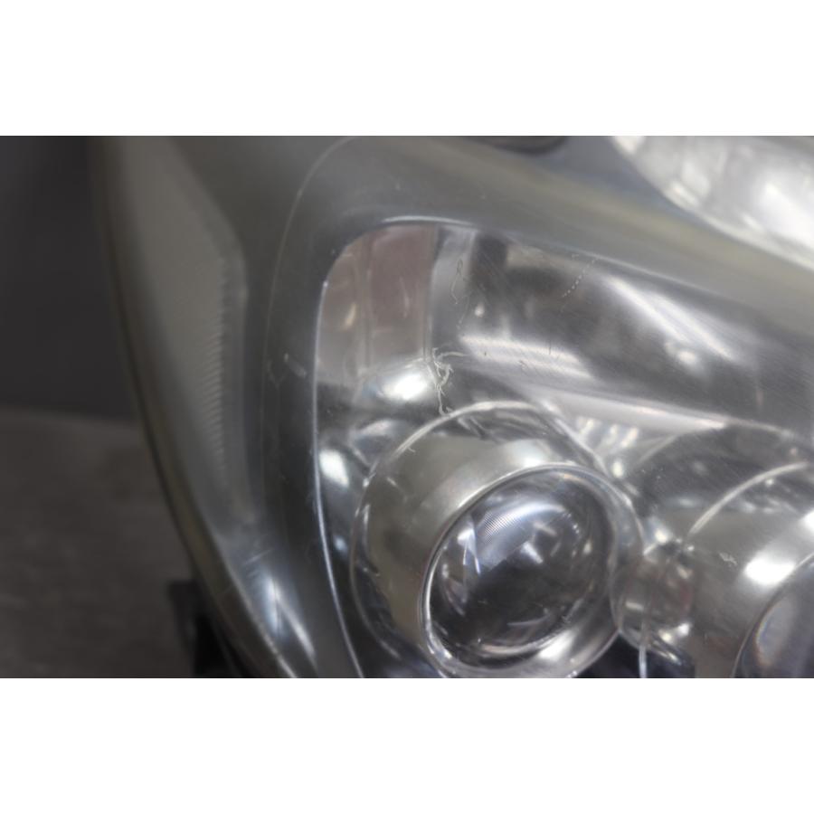 30プリウス前期　S LEDエディション プリウス トヨタ 30プリウス S LEDエディション 前期 (ZVW30) 右 LED