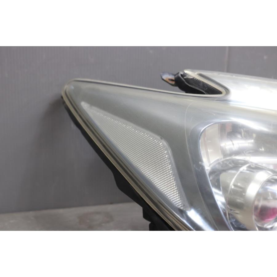 プリウス トヨタ 30プリウス S LEDエディション 前期 (ZVW30) 右 LED