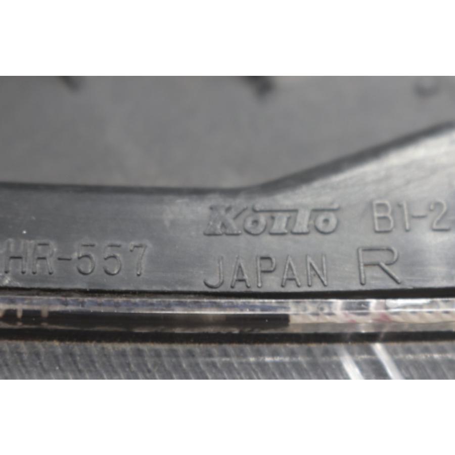 トヨタ（TOYOTA） bB (QNC20) 純正 HID ヘッドライト 左右セット B1-2