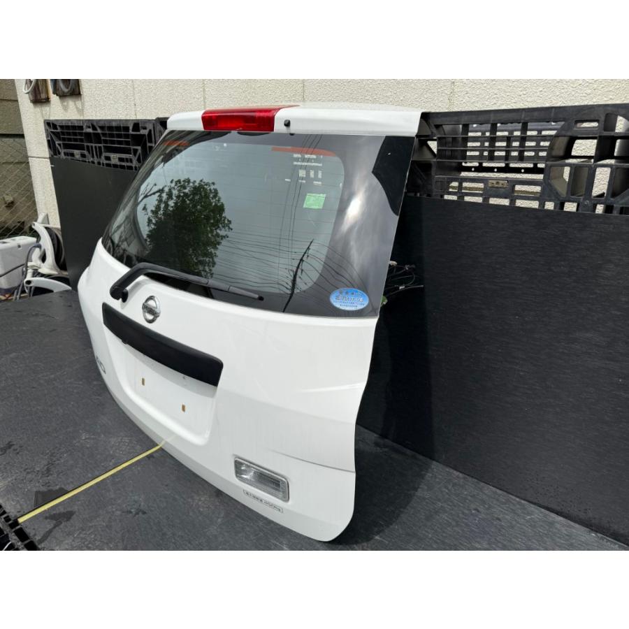 日産（NISSAN） ADバン VE(VY12) 純正 リアゲートパネル ハイマウント