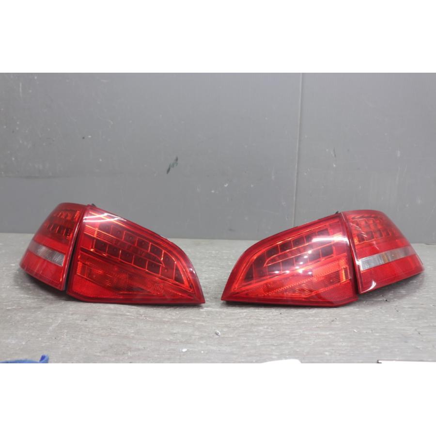 Audi（アウディ） A4 アバント 2.0T (8K) テールランプ フィニッシャー