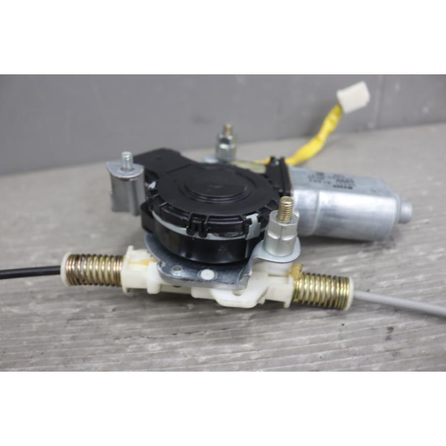 マツダ（Mazda） MPV エアロリミックス 4WD (LW3W) 純正 コイト 右前