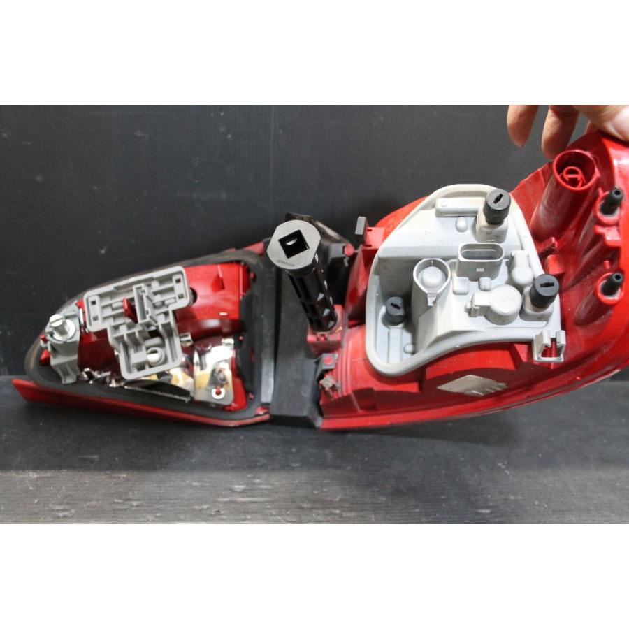 Audi（アウディ） A4 1.8 TFSI アバント 前期 (8KCDH 8K B8) 純正 左
