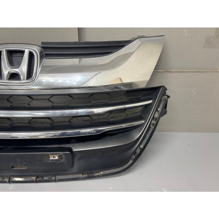 オデッセイ　RC純正フロントグリル オデッセイ（車） ホンダ オデッセイ G EX 前期 (RC1) 純正 フロント