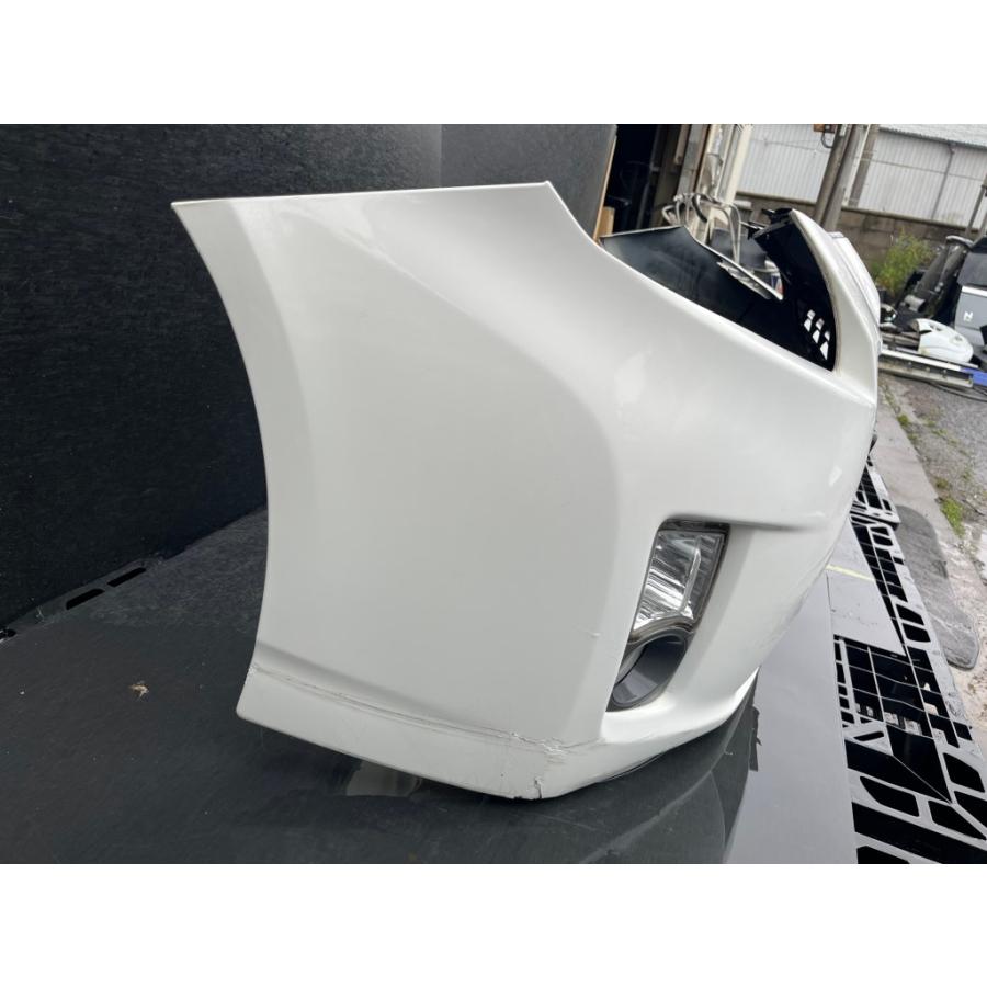 プリウス  30 フロントバンパー プリウス 30 S 前期 (ZVW30) 純正 フロントバンパー 040 Fバンパー