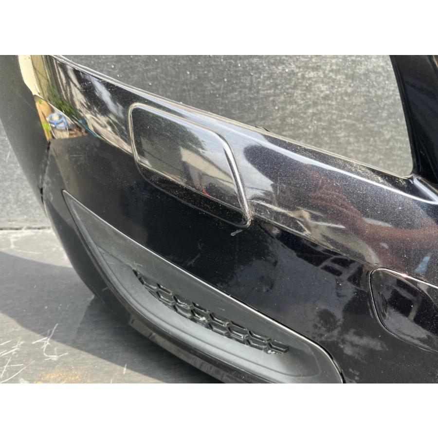 ボルボ（VOLVO） V60 右H (FB4164T) 純正 フロントバンパー ネイビー系
