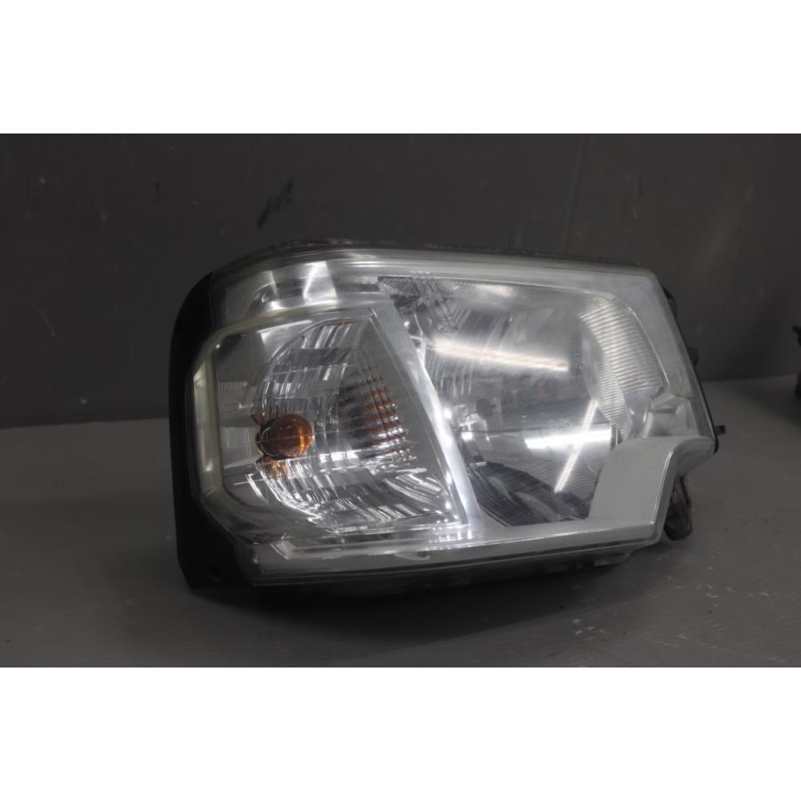 日産NV100クリッパーバン ハロゲンヘッドライト右側 中古品 gekiyasuhero_p055902