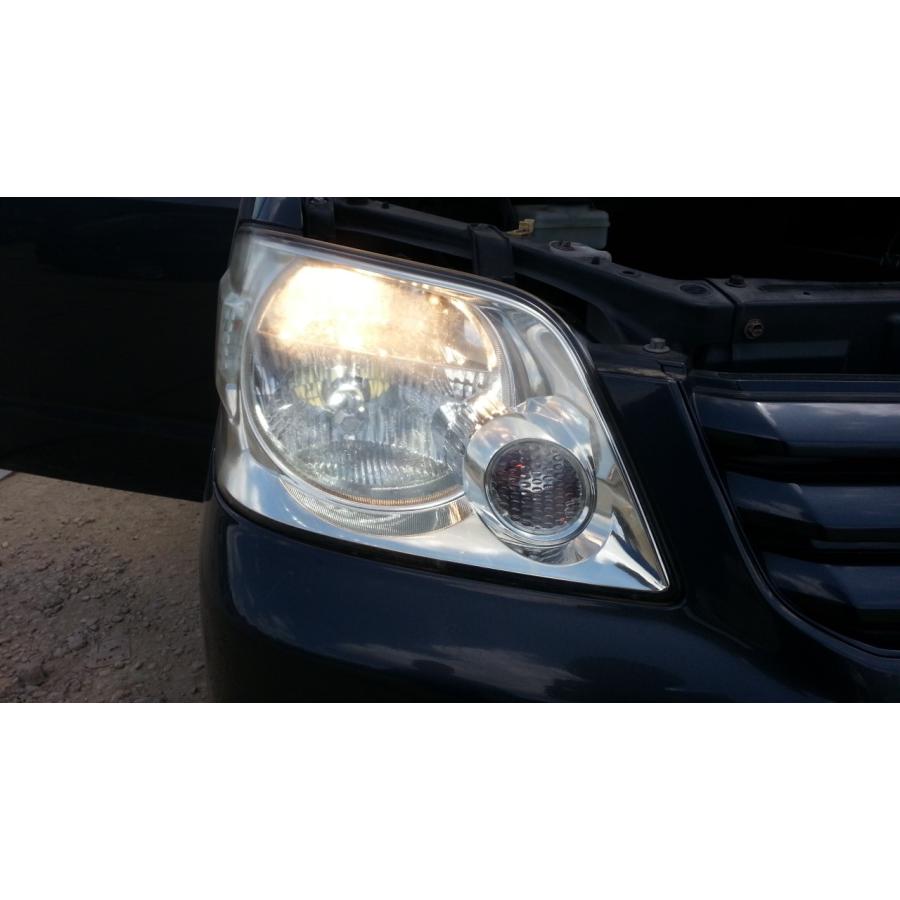 ヴォクシー トヨタ X 前期 (ZRR70 ZRR70G-BRXEK (L)) 純正 右 HID