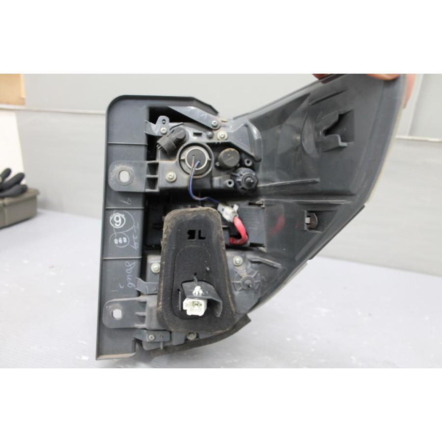 ヴェルファイア 2.4Z 前期 (ANH20) 純正 左テールランプ 58-29 LED全
