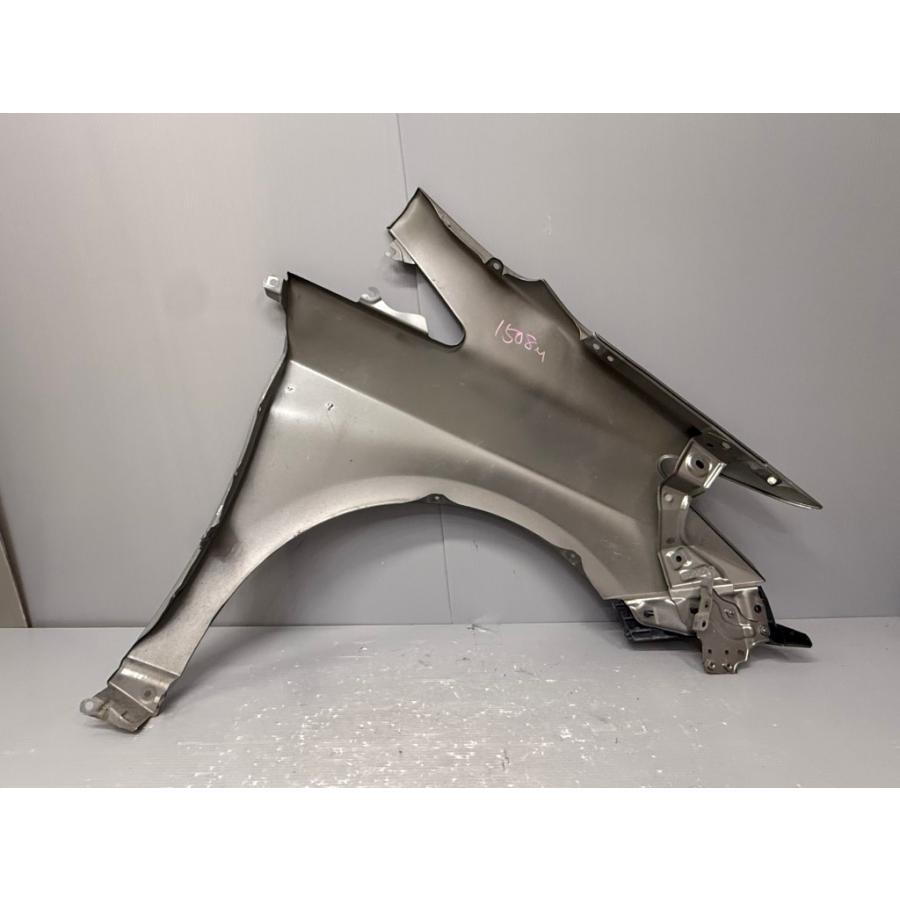 プリウス トヨタ 30 S LEDエディション (ZVW30) 純正 左 フロント