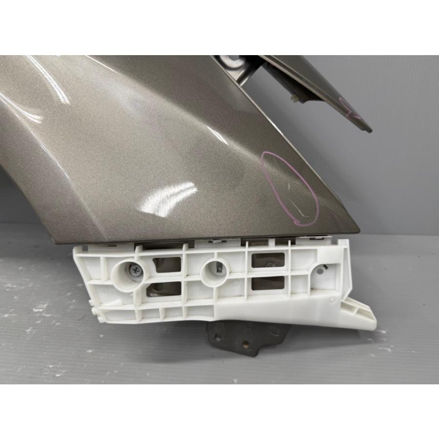 プリウス トヨタ 30 S LEDエディション (ZVW30) 純正 右 フロント