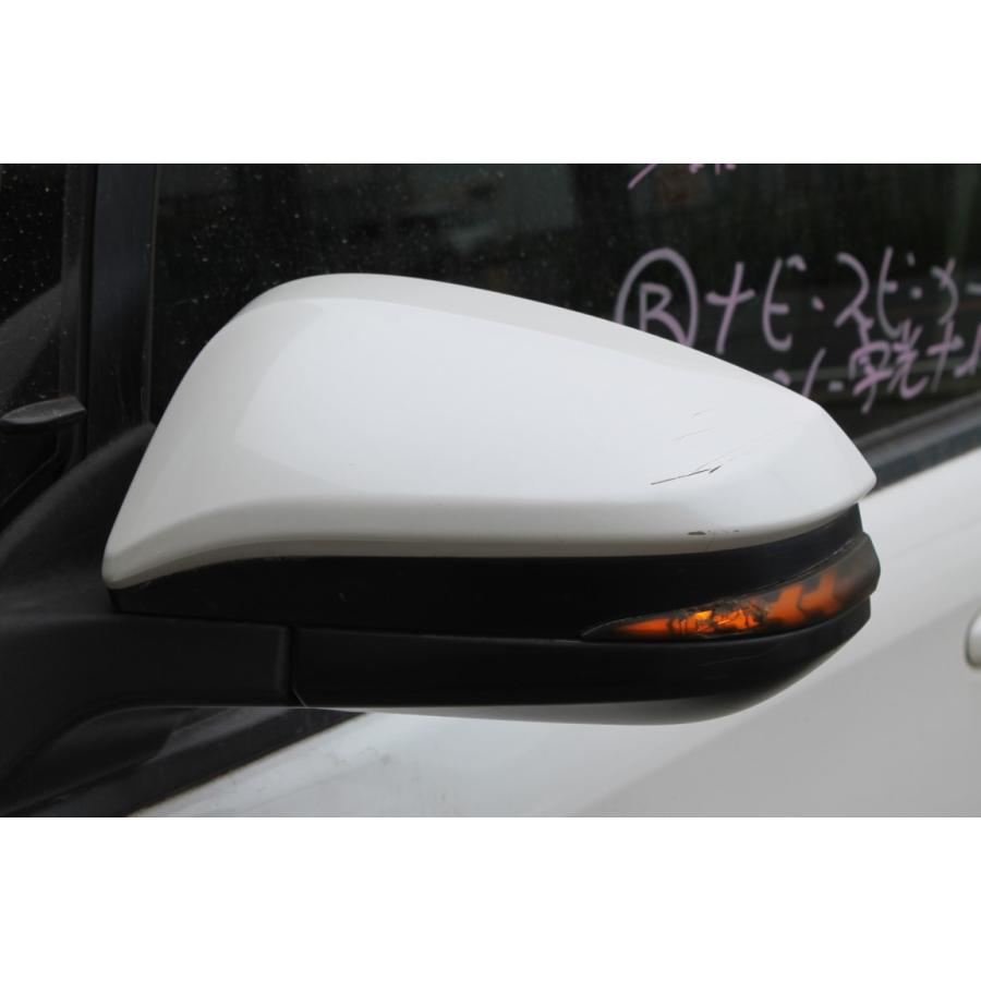 ヴォクシー ZS VOXY (ZRR80 ZRR80W-BPXSP) 純正 ムラカミ 左ドアミラー