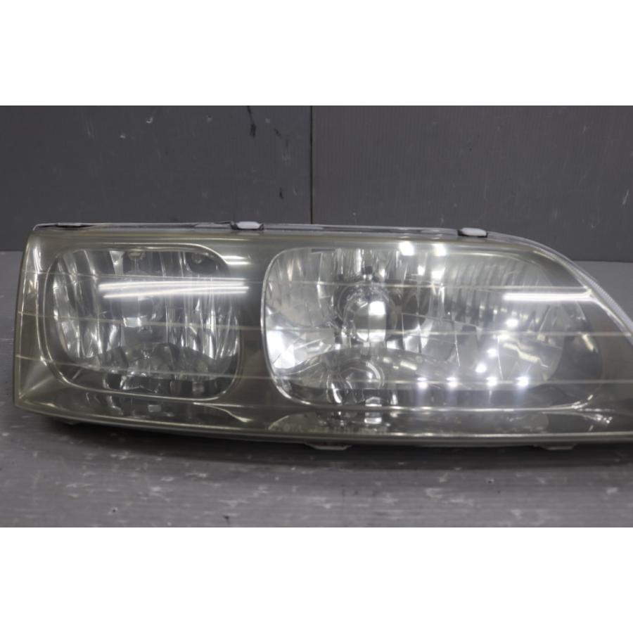 トヨタ（TOYOTA） マークII (GX100) 純正 右 ハロゲン ヘッドライト 22