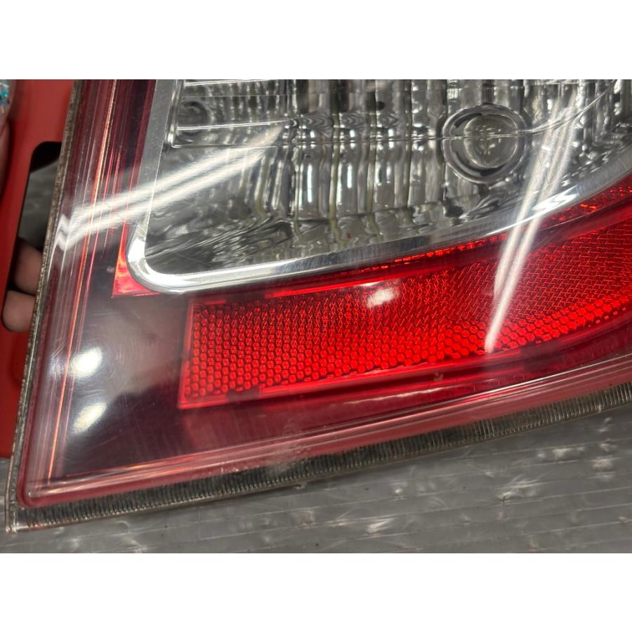 ラクティス SCP100 NCP100 後期 ハロゲンライト左右52-189 トヨタ（TOYOTA） ラクティス X 後期 (SCP100) 純正 右 テールランプ