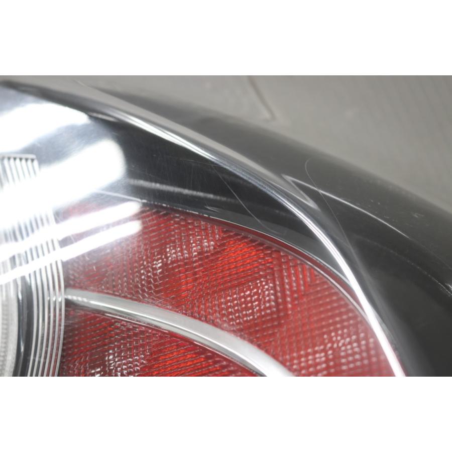 プリウス 30 後期 (ZVW30) TYC 11-6465 右 テールランプ 北米仕様 US