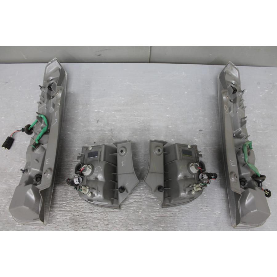 トヨタ（TOYOTA） アイシス L G 後期 (ZGM10 ZGM10G-AWXEP (E