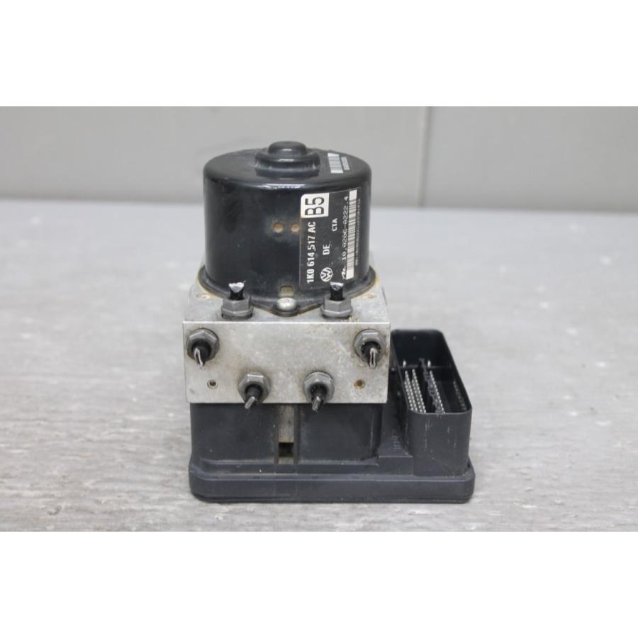 フォルクスワーゲン（Volkswagen） VW ゴルフ トゥーラン (1TCAV 1T