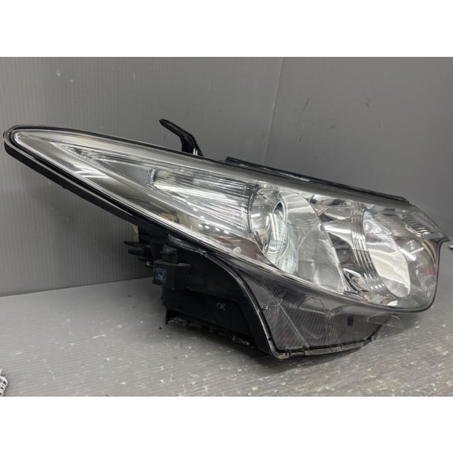 エスティマ G 前期 (ACR50) 純正 右 HID ヘッドライト 28-187 AFS付
