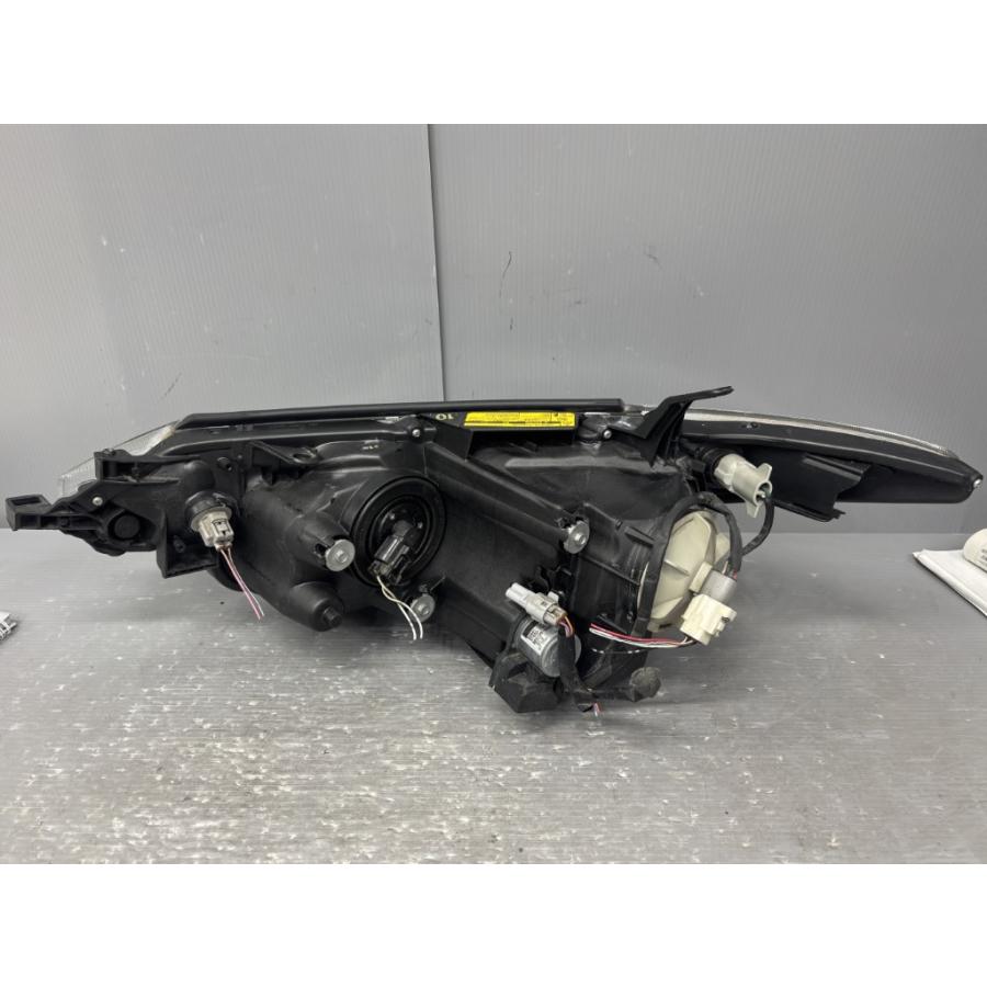 エスティマ G 前期 (ACR50) 純正 右 HID ヘッドライト 28-187 AFS付