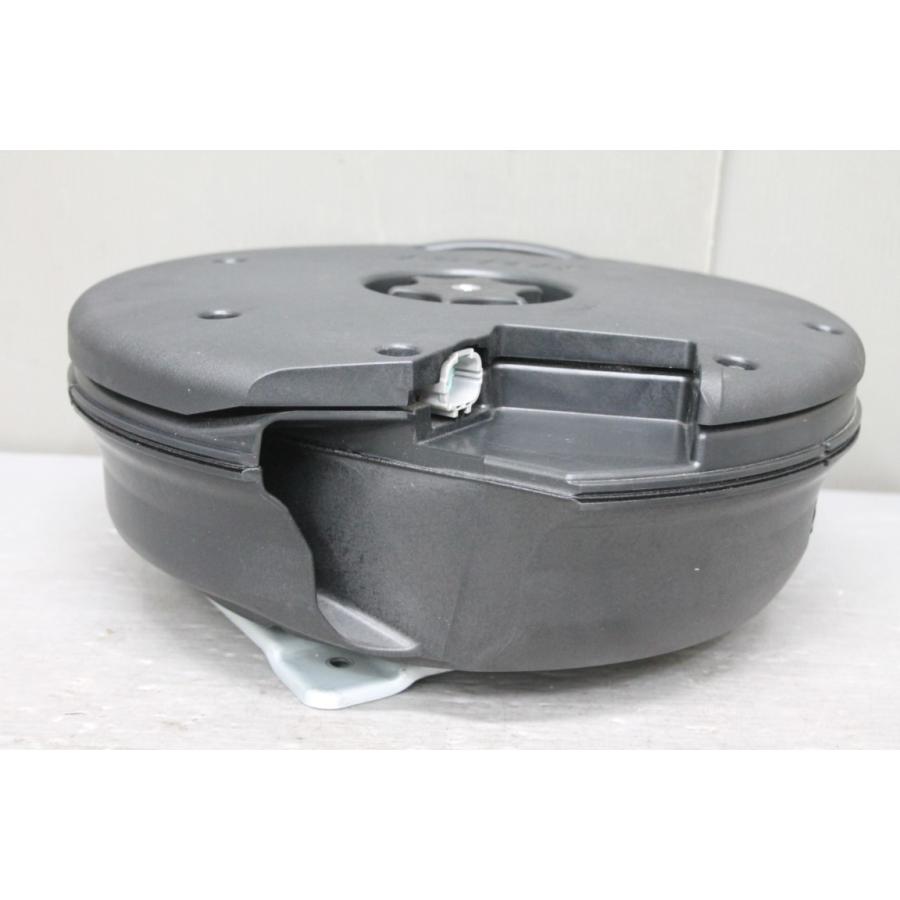 エルグランド 250 ハイウェイスター 前期 (TE52 E52) BOSE ボーズ サブ