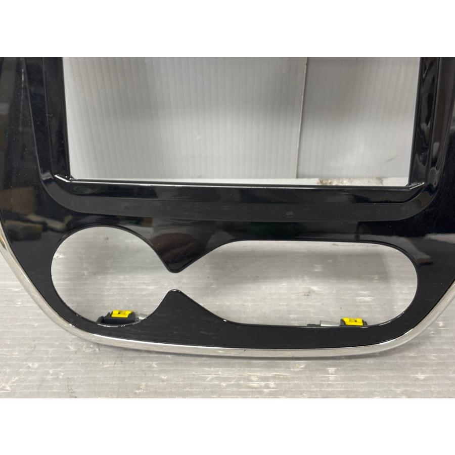 ルノー（RENAULT） キャプチャー (2R 2RH5F J87) 純正 ナビパネル