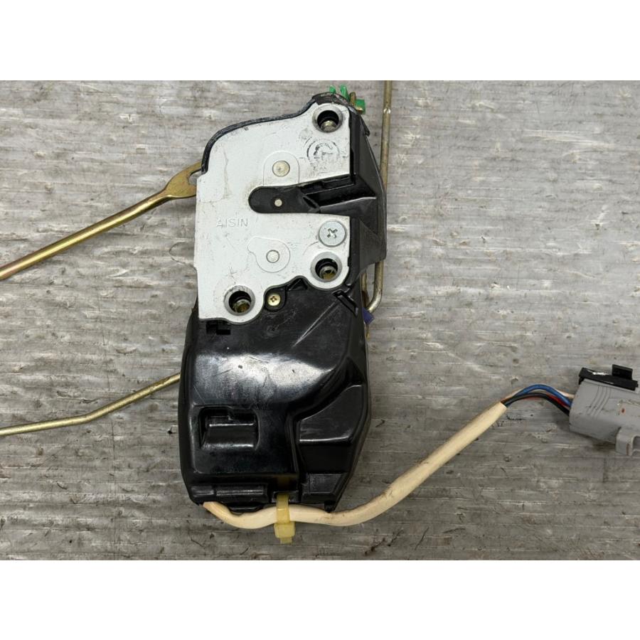 ■送料込■GS130 電装部品　クラウン　再生品 クラウン 130 スーパーデラックス (GS130 GS130-AEPFK) 純正 左前 ドア