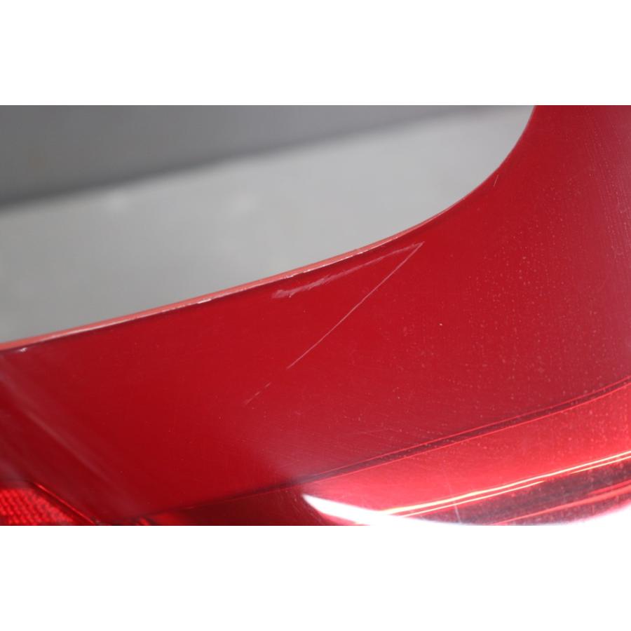 ボルボ（VOLVO） V40 T4 右H (MB4164T) 純正 テールランプ 左右セット