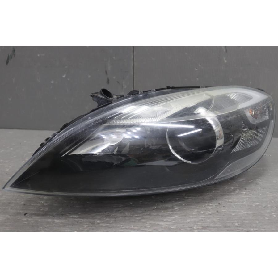 ボルボ（VOLVO） V40 T4 右H (MB4164T) 純正 左 HID ヘッドライト