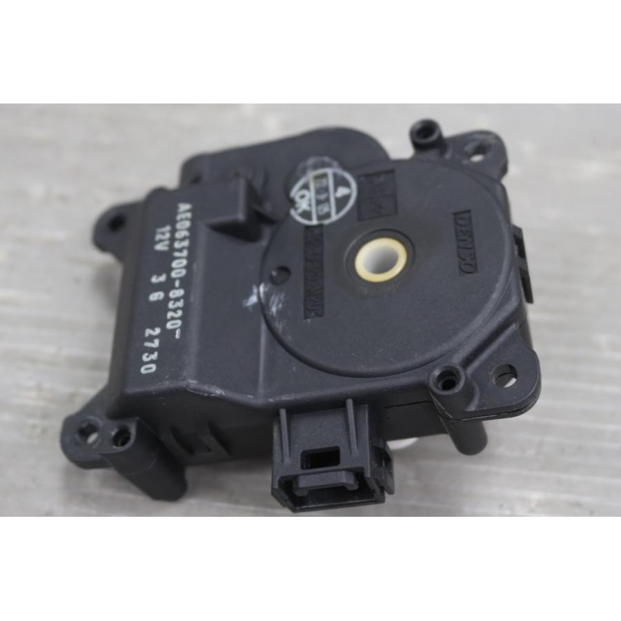 アルファード V 2.4 AX Lエディション 4WD 後期 (ANH15) 純正 リア