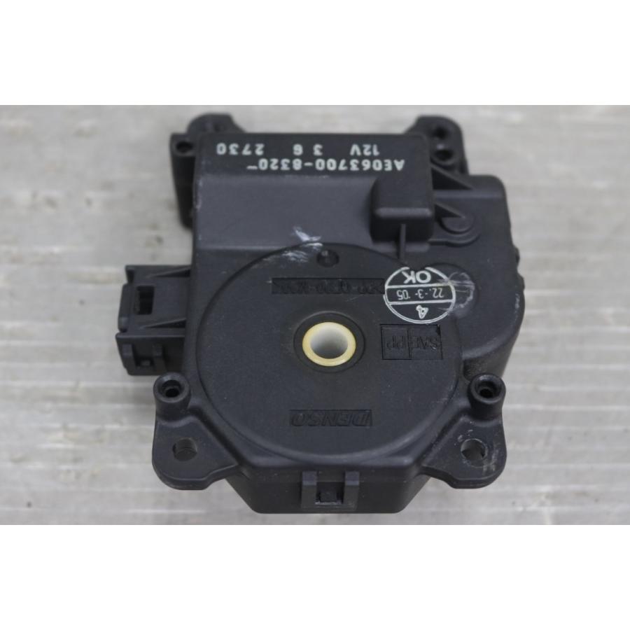 アルファード V 2.4 AX Lエディション 4WD 後期 (ANH15) 純正 リア