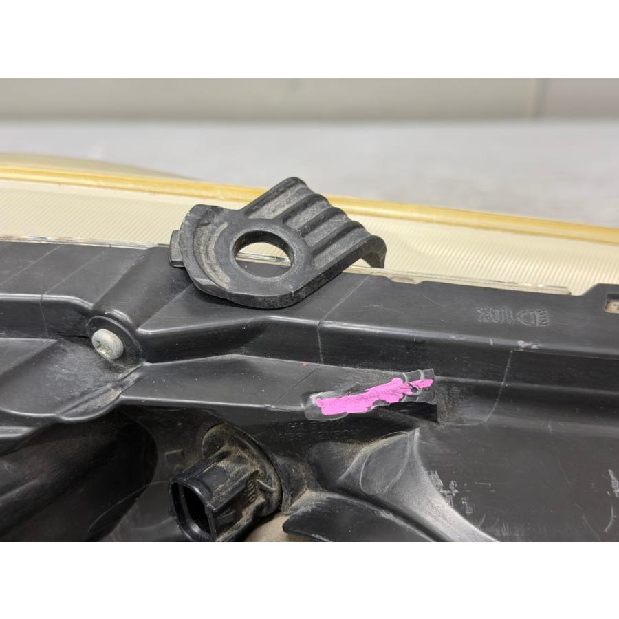 トヨタ（TOYOTA） ウィッシュ 18X 前期 (ZGE20) 純正 左 ハロゲン