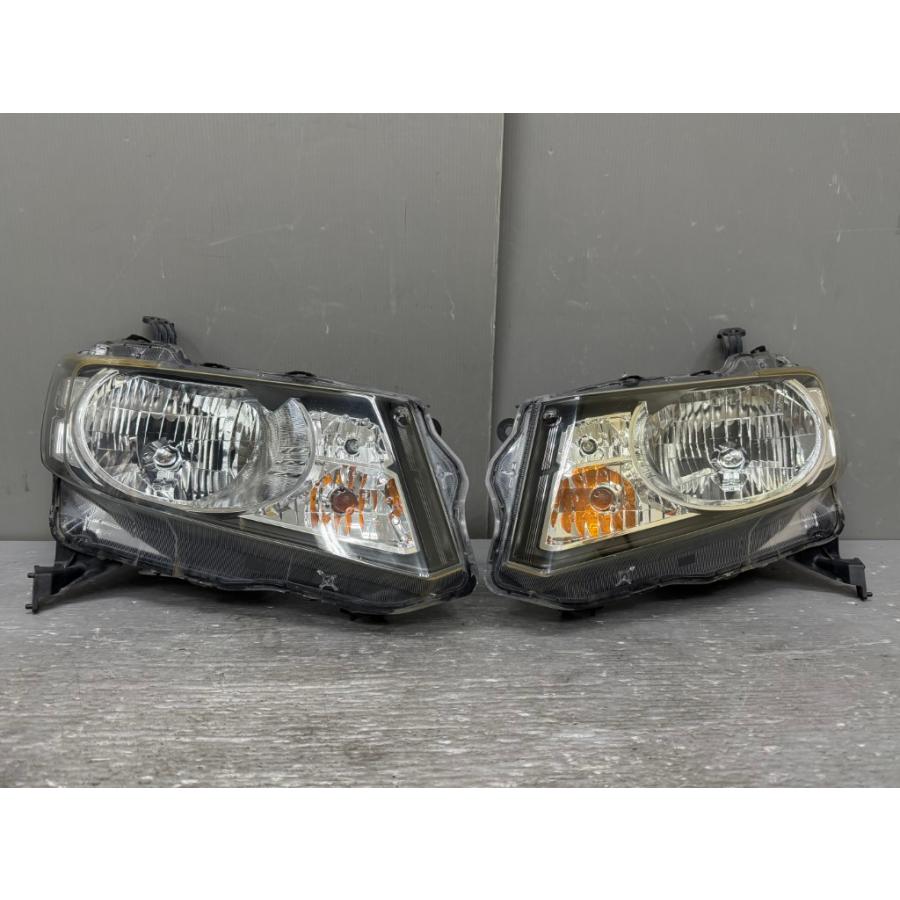 フリード スパイク G エアロ (GB3) 純正 HID ヘッドライト 100-22068