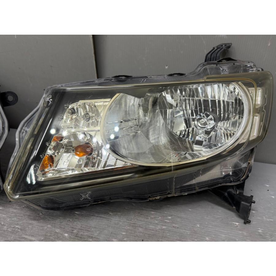 フリード スパイク G エアロ (GB3) 純正 HID ヘッドライト 100-22068