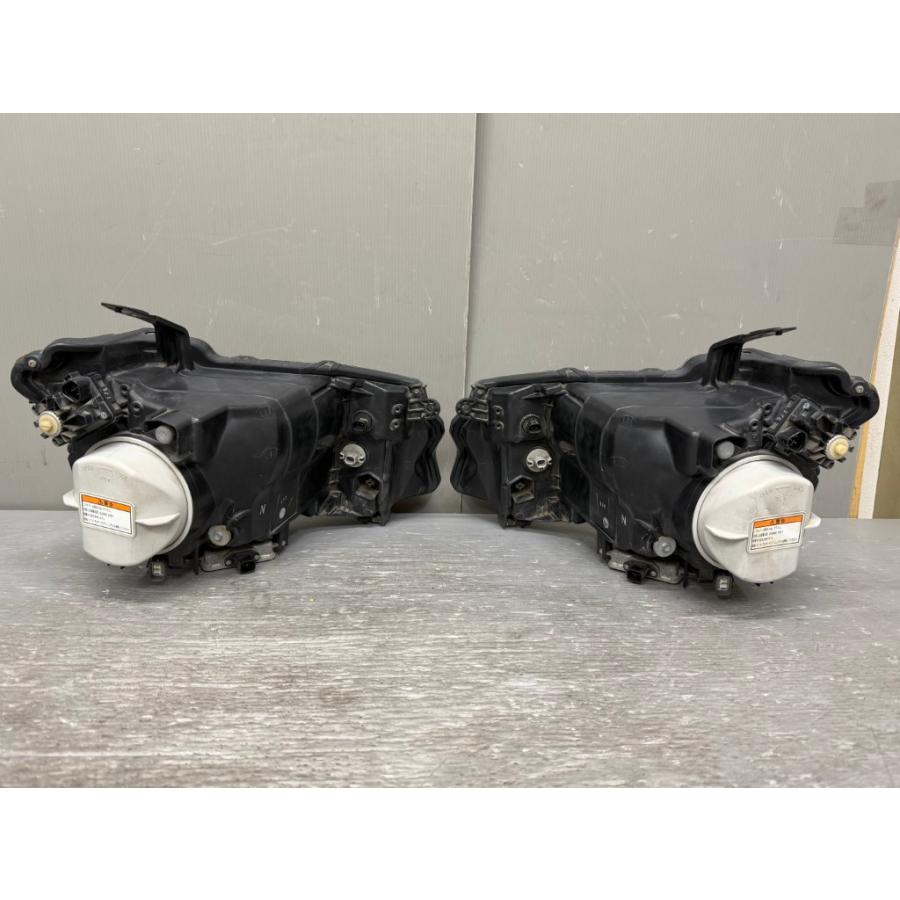 フリード スパイク G エアロ (GB3) 純正 HID ヘッドライト 100-22068