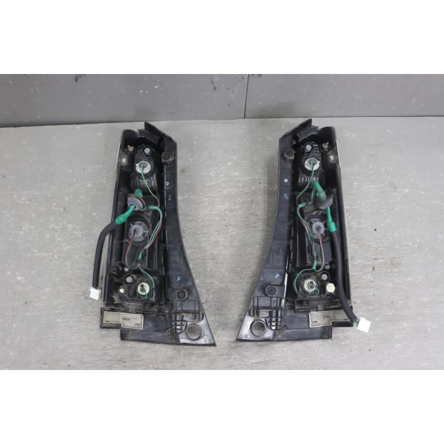 N-BOX ホンダ G Aパッケージ (JF1) 純正 テールランプ D106 左右セット