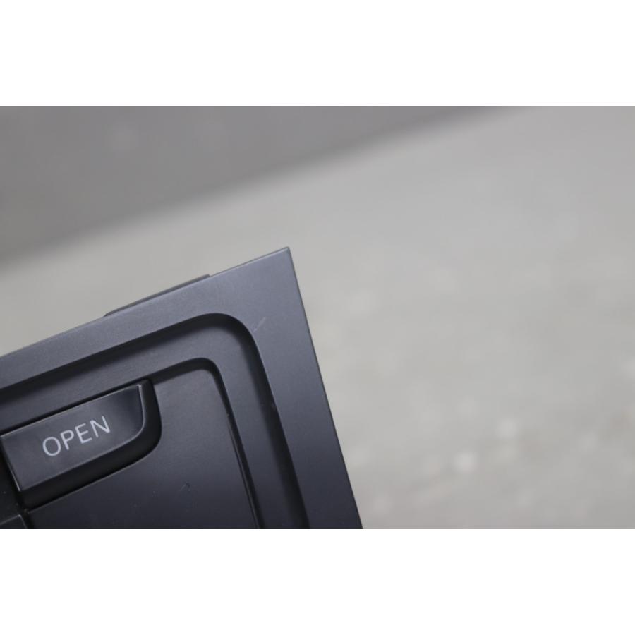 Audi（アウディ） A5 スポーツバック 2.0 TSFI クワトロ 右H (8TCDNL