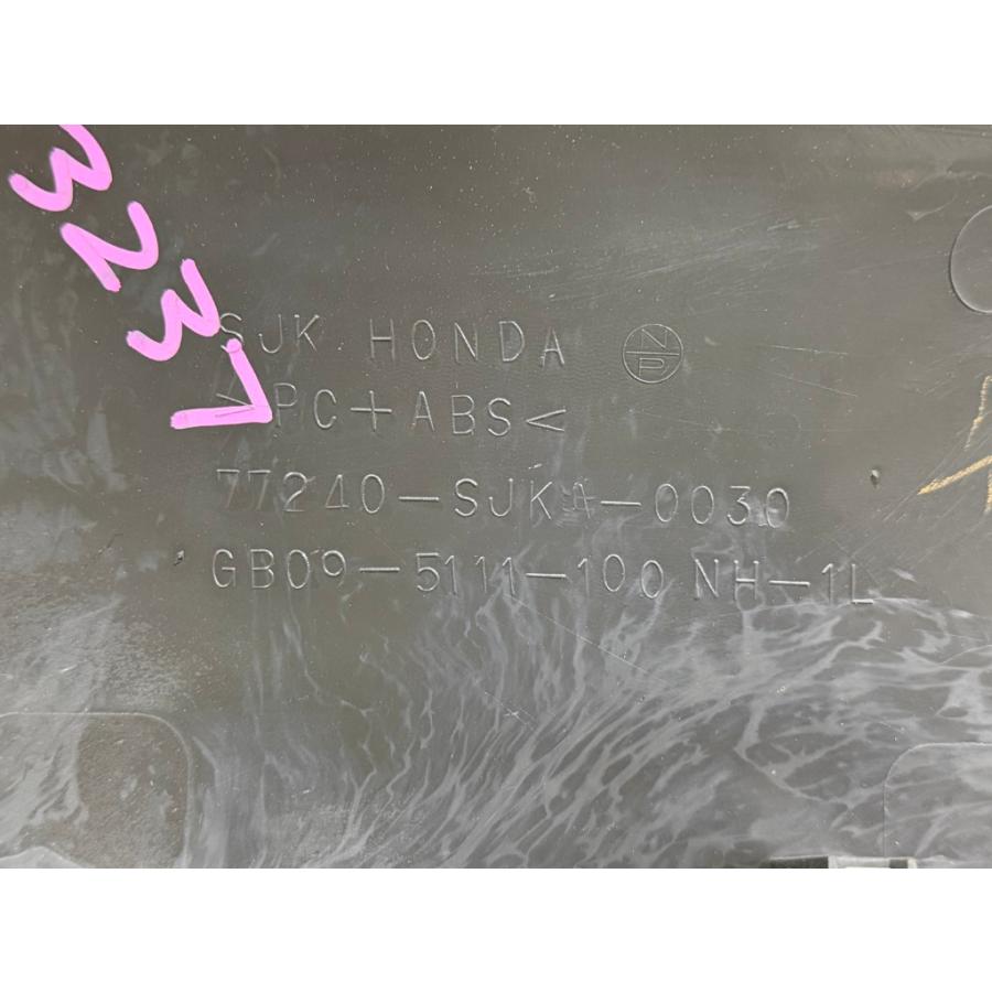 ホンダ（HONDA） エリシオン (RR1) 純正 黒木目調 センターパネル