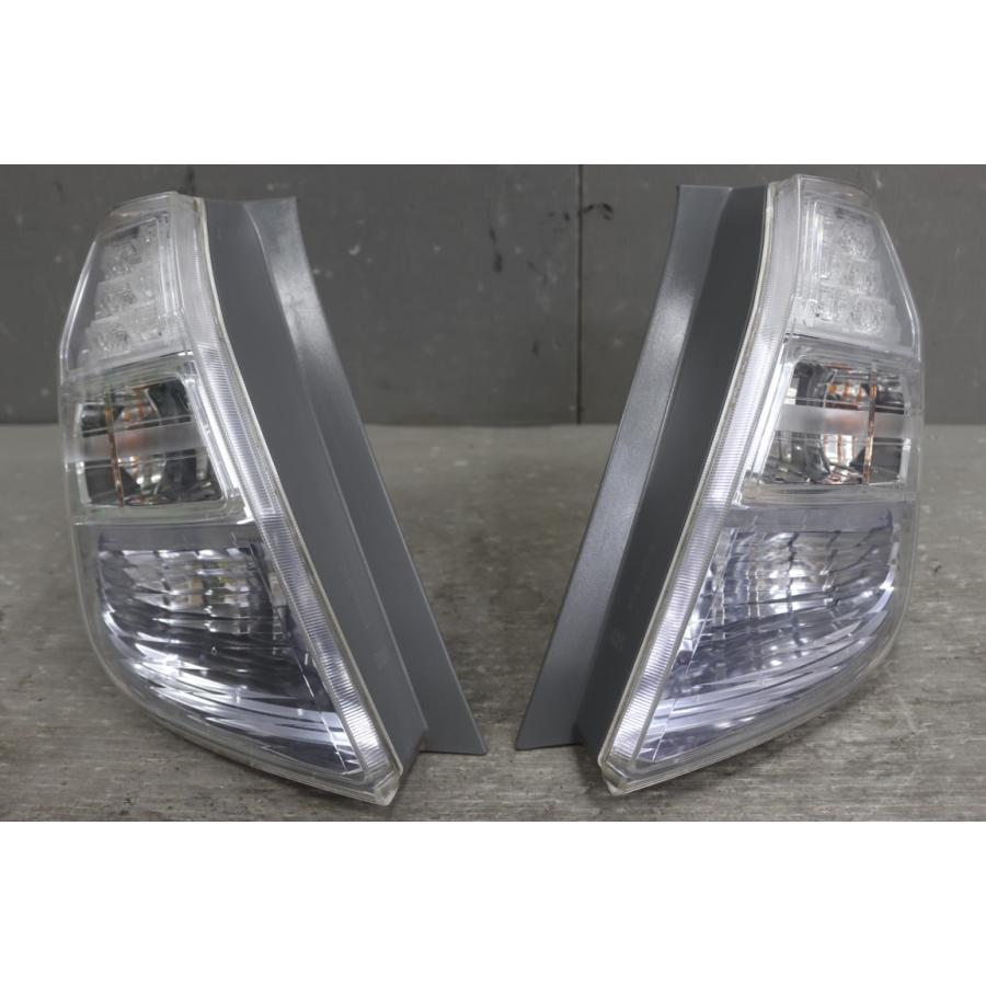 フィット ホンダ ハイブリッド RS ファインスタイル 後期 (GP4