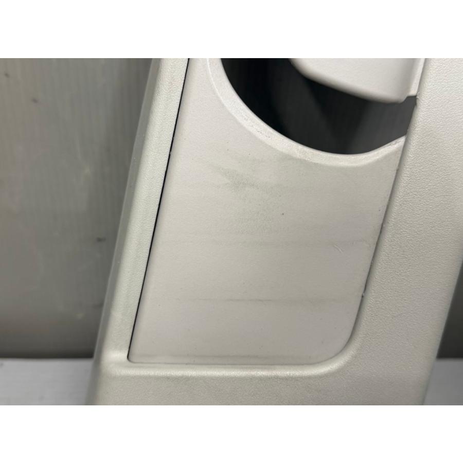 プリウス S 前期 (ZVW30 ZVW30-AHXEB) 純正 Bピラートリム 上下 左右