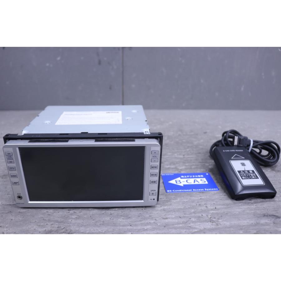 ダイハツ純正カーナビ本体 ダイハツ 純正ナビ NMZN-W73D 7インチ 2025年製 カー用品 オーディオ