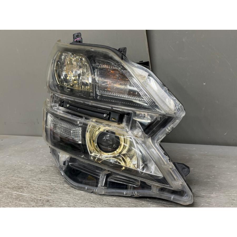 ヴェルファイア トヨタ Z 前期 (ANH20) 純正 右 HID ヘッドライト 58