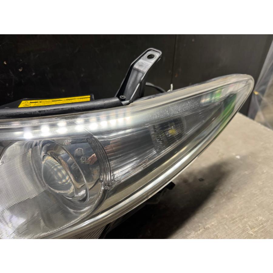 エスティマ アエラス S パッケージ 前期 (GSR50 GSR50W-GFTSK (R)) HID ヘッドライト 28-187 バラスト レベ キセノン 左右 コイト p061031_2