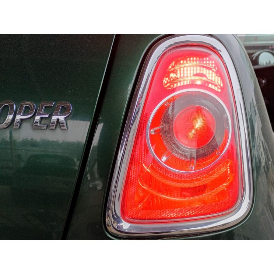 ミニ クーパー LCI 右H 後期 (R56 SU16) 純正 テールランプ メッキベゼル 左右 テールライト BMW Mini Cooper 破損無 動作保証 p061166の画像