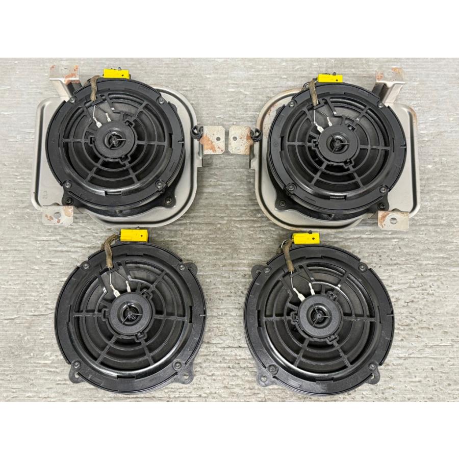 アルファロメオGT/937純正オーディオ アルファロメオ（ALFA ROMEO） GT(937) 純正 BOSE スピーカー 4個